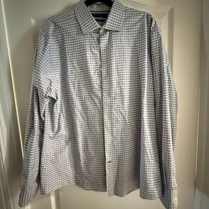 Tommy Hilfiger Gray Checkered Casual Button Down Shirt